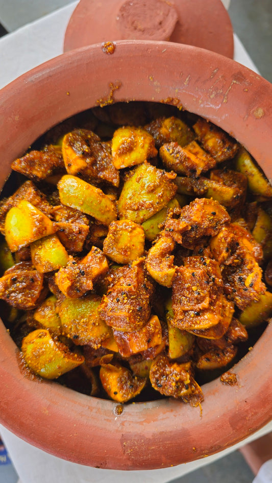 चौपाली सुखा आम का आचार — Sun-Dried Raw Mango Pickle